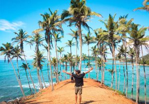 Read more about the article Coconut Tree Hill Mirissa: Ultimate Guide to the Instagram-Famous Hilltop